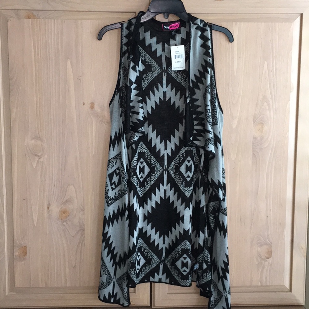 🆕 Tribal Sleeveless Vest/Cardigan